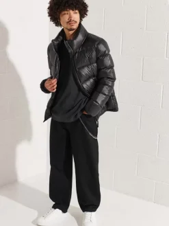 Men Superdry Insulated & Down Fill Jackets><noscript><img width=